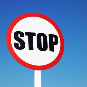 机器人擦窗安全吗？常见问题与防护措施详解